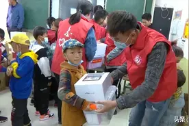 中核四0四有限公司在天祝县开展“核心连线 筑梦启航”活动图片