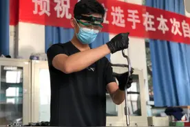 汽车维修工选手田雨桐：给车“治病”，拧的每颗螺丝都关乎安全图片