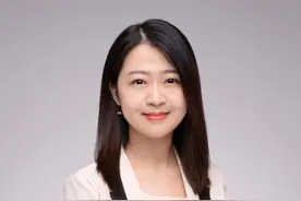 他们就读北京同一所大学，如今成为外企精英，就职全球四大会计师事务所！图片