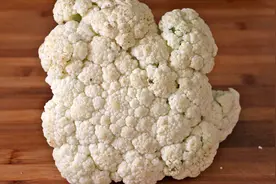 太下饭了，这才是花菜最解馋的做法，比肉还香，一大盘上桌就扫光图片