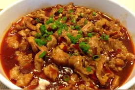 家常菜水煮鱼，下饭菜水煮肉，水煮田鸡，美食开胃菜水煮牛肉做法图片