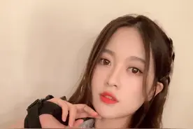 SNH48成员私联粉丝，聊天记录公开，把对方当提款机，标准拜金女图片