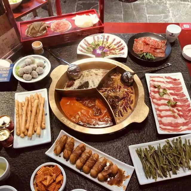 三国英雄火锅店菜谱（厉害渭南首家三国主题火锅来了冬日何所求）