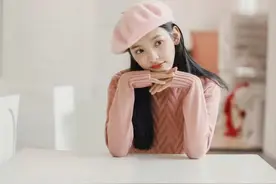 章若楠的日系风格穿搭，少女感十足图片