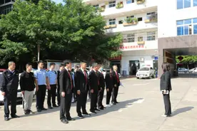 信丰法院“硬核”执行，对拒不履行判决的果园强制腾空图片