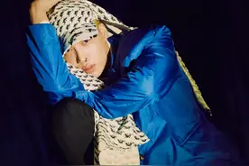 EXO金钟仁蓝西装戴鼻环太野，上儿童节目奶萌，想跳经典舞遭拒图片