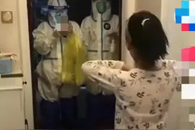 给医护人员跳舞，感动的究竟是谁？图片