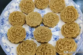 夏日点心绿豆糕，有个平底锅在家就能做，成本不到10块钱图片