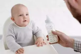 当女孩身上出现两种变化，暗示进入长高末期，家长很难再翻盘图片