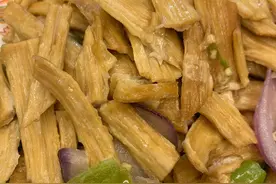 没戏拍的岳云鹏在家晒美食，款款接地气，网友：这孩子可真实在图片