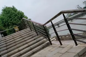 诗歌，多保重（作者段民生）图片