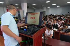电商培训学校带动当地致富，光山棉服热销拼多多图片