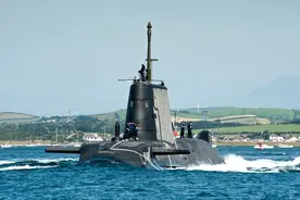 英国吹胡子瞪眼，核潜艇高调闯南海，美国迎来帮手，中国不惧威胁图片
