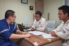 青岛分社验船师的“别样”中秋图片