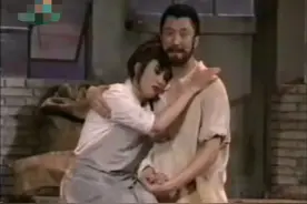 61岁丁嘉丽再火一把！20年前同框孙红雷美到不行，依偎一起好般配图片