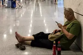 曾经嫌当市长不赚钱，他毅然下海经商，赚到几十亿财产全捐给国家图片