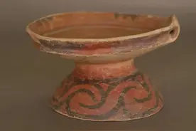 甘肃馆藏精品丨漩涡纹彩陶豆图片