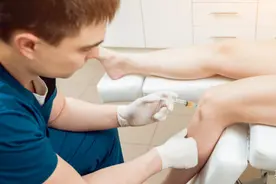 如何克服膝痛顽疾：10种有效缓解跑者膝痛的方法你用过哪些？图片