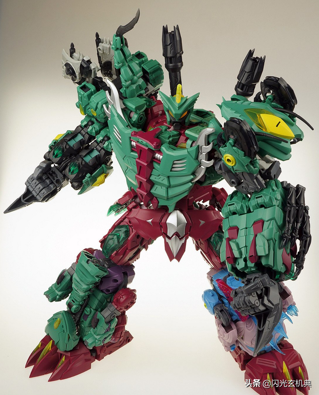 变形金刚动漫人物:狂派霸天虎隐者战士-海底狂魔 TFC版