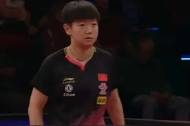 1-4！伊藤美诚遭孙颖莎吊打，发球伎俩被裁判识破，现场球迷狂嘘图片
