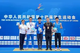 骄傲！泰州百米“小飞人”打破百米新纪录图片