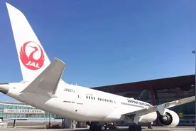 日航787“别停”美国A350客机！浦东机场发生跑道侵入事件谁之错视频封面