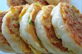 最快速早餐饼，3个鸡蛋，一碗面，筷子搅一搅，15分钟做好出锅视频封面