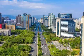 厉害了！龙岩上榜百强城市！图片