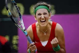 致敬王蔷！阿扎伦卡扫出8年来第2位在比赛中吞双蛋的大满贯冠军图片