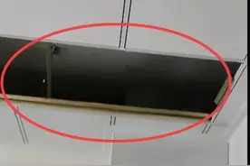 沈阳金地悦峰一业主家没做饭屋里就满是油烟，原来烟道内有大木板图片