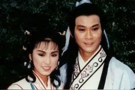 那些恶搞小乔与周瑜之外的男人之间的奇葩关系的影视剧图片