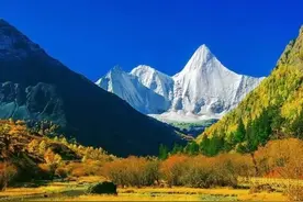 稻城亚丁的秋景怎能错过图片