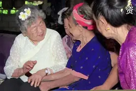 这位百岁“上班族”的生日礼物，暖爆了图片