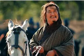 司马徽告诉你：真正的人生智慧，是“多栽花，不栽刺”图片