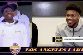 冠军戒指颁发仪式：老詹兴奋尬舞珍妮妆容精致 字母哥笑容满面图片