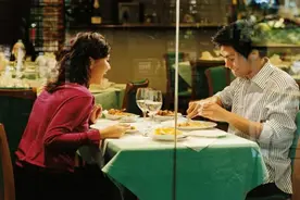 57岁大姨的烦心事：高攀有编制的儿媳妇，全款买房还要上交工资卡图片