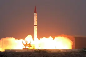 巴铁试射最先进核导弹，可直接夷平新德里，专家：不要轻举妄动图片