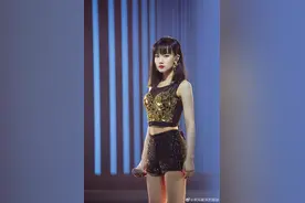 鬼马精灵黄龄时尚大片来袭，能力强又有趣的人最有魅力图片