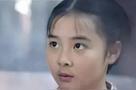 她和释小龙被称为银幕情侣,19岁去留学，如今变成硕士学霸归来！图片