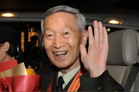 载誉归来！图片