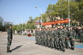 士官晋升考核，用实力说话图片