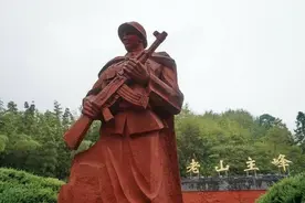 这里同越南打了十年，10个集团军上阵，你可知道最后疆界如何划分图片