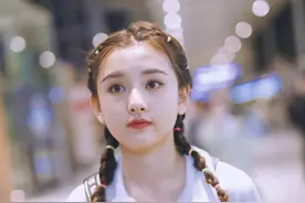 女生不要总是披发，2020年流行这5款“扎发”，时髦显脸小有气质图片