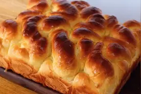 经典老式面包：教你家庭配方，做法详细简单易学，细腻柔软又拉丝图片