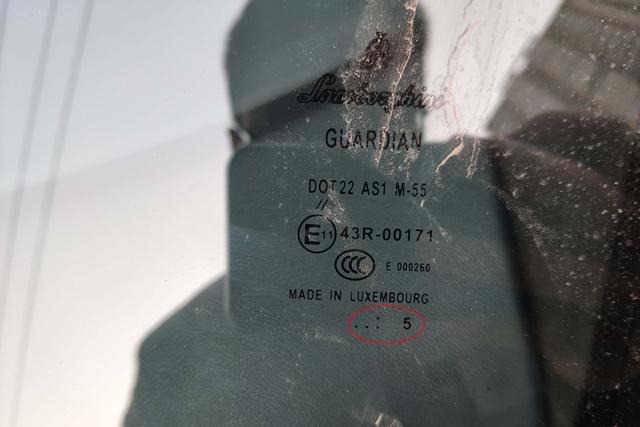 报价100W的兰博基尼盖拉多俩人排队购买？客户：先来后到