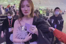 宁静宣布姐姐团解散，《乘风破浪的姐姐》最后一块遮羞布终被扯下图片