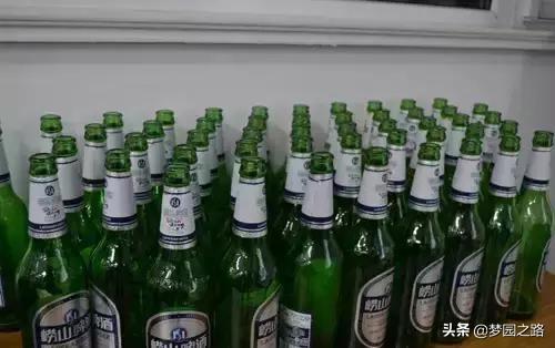 喝啤酒怎么才能不醉的技巧（教大家喝啤酒怎么都不会醉几个小技巧）