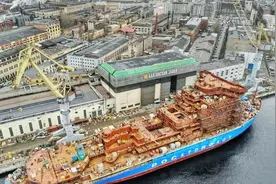 俄3万吨核巨兽高调亮相，仍处于垄断性的霸主地位，美自叹不如视频封面