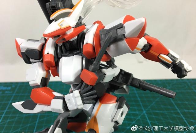 宅客模玩原创测评：青岛社 1/48 烈焰魔剑 测评（素组+展示部分）