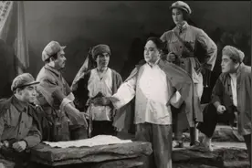 陈毅探寻游击队，竟被捆吊四天四夜，事后笑言：我还是个好同志嘛图片